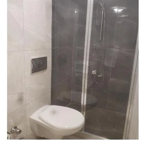 Ortakoey Apartmán *